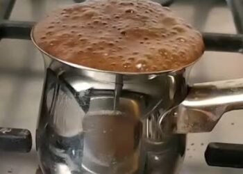 بين فوزى وعادل ”  و أيه أخرة صبرى وياك “