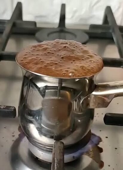 بين فوزى وعادل ”  و أيه أخرة صبرى وياك “