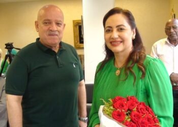 ” شيرين الألفى ” حرم معالى السفير  وحوار مع مدير التحرير