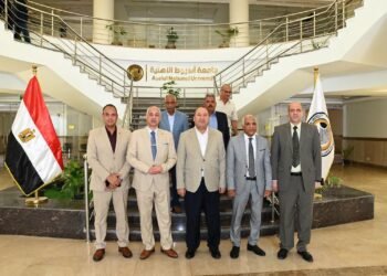 رئيس جامعة أسيوط يزور جامعة أسيوط الأهلية لبحث تعزيز التعاون المشترك ودعم العملية التعليمية
